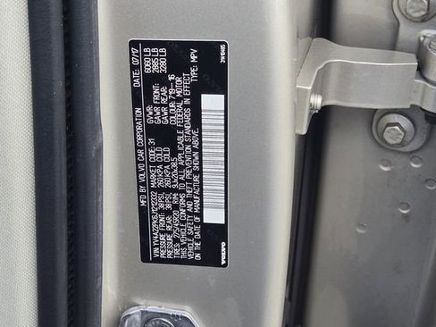 Used 2018 Volvo XC90 T6 Momentum w/ Convenience Package image 17