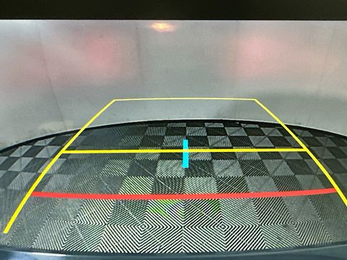 Used 2025 Toyota Camry SE image 25