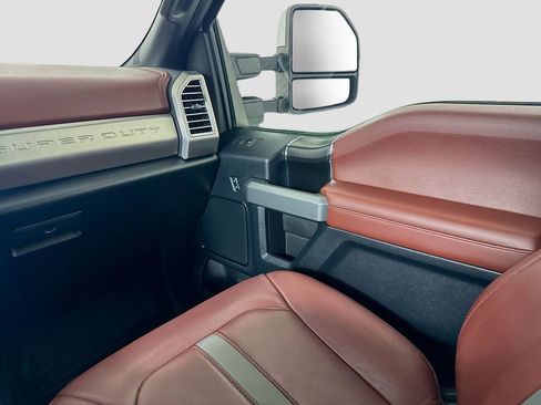 Used 2018 Ford F350 Platinum w/ Platinum Ultimate Package image 22