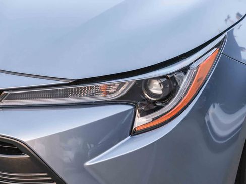 Certified 2025 Toyota Corolla LE FWD image 12