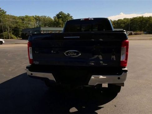 Used 2017 Ford F250 Lariat w/ FX4 Off-Road Package image 8