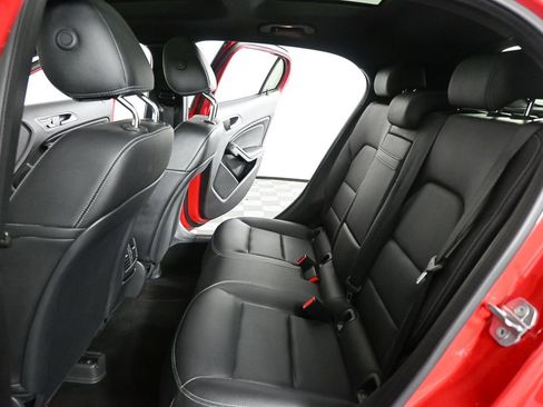 Used 2020 Mercedes-Benz GLA 250 image 19