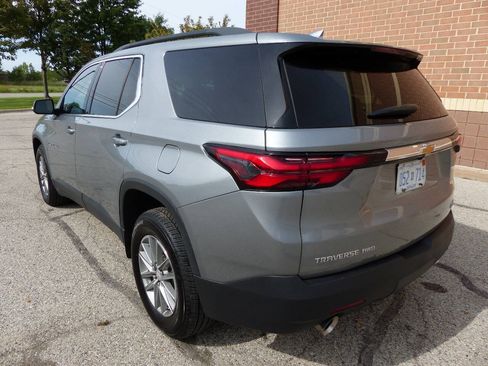Used 2023 Chevrolet Traverse LT AWD/4WD image 7