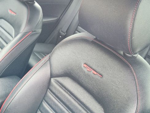 Certified 2022 Kia Forte GT image 17