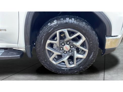 Used 2023 GMC Sierra 1500 SLT w/ SLT Premium Package image 19