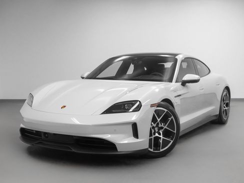 New 2025 Porsche Taycan image 1
