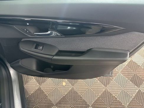 Used 2025 Chevrolet TrailBlazer LT AWD/4WD image 24