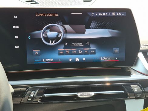 New 2027 BMW X1 xDrive28i AWD/4WD image 24