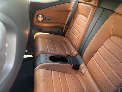 Used 2018 Mercedes-Benz C 300 Cabriolet image 10