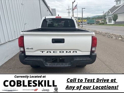 Used 2022 Toyota Tacoma 4x4 Access Cab image 7
