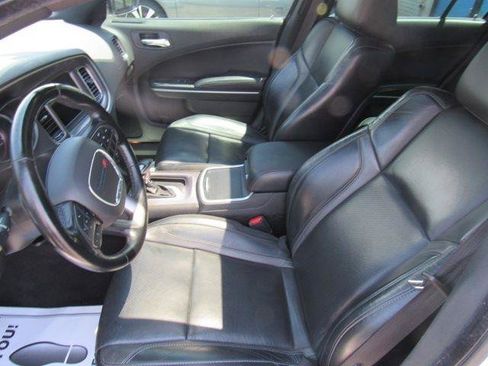 Used 2022 Dodge Charger SXT w/ Leather Interior Group RWD image 18