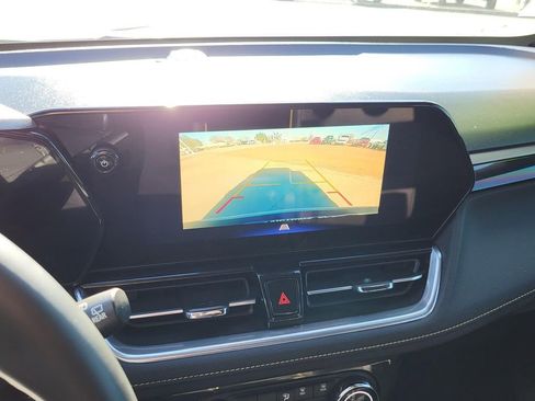 Used 2025 Chevrolet TrailBlazer ACTIV image 27