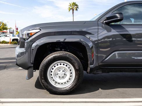 Used 2025 Toyota Tacoma SR w/ SR Upgrade Package image 5