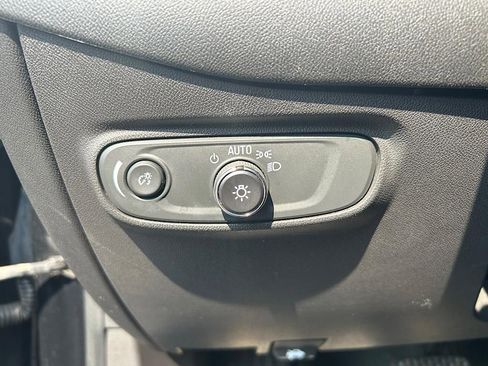 Used 2020 Chevrolet Equinox LT image 13