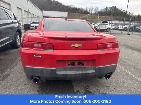 Used 2015 Chevrolet Camaro LS RWD image 5