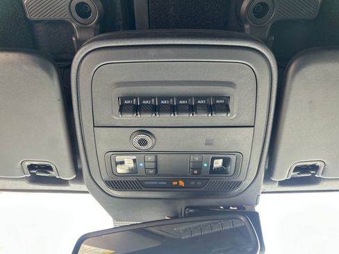 Used 2023 Ford Bronco Black Diamond w/ Sasquatch Package AWD/4WD image 17