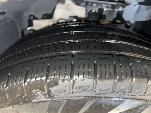 Used 2021 Nissan Rogue S image 11