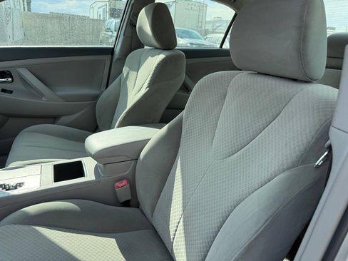 Used 2007 Toyota Camry LE FWD image 16