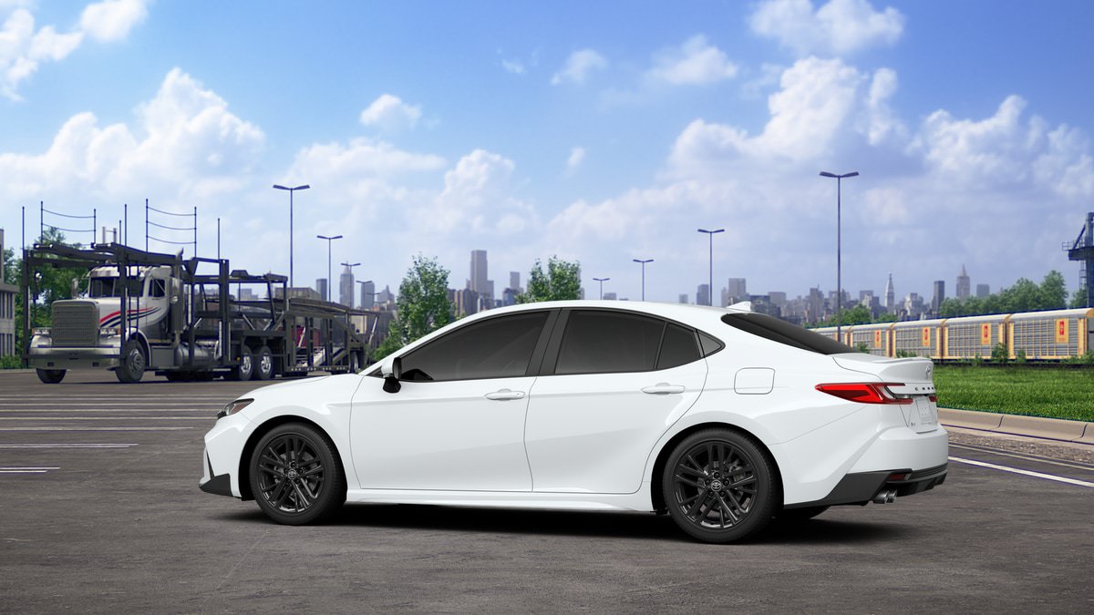 New 2026 Toyota Camry SE FWD image 5