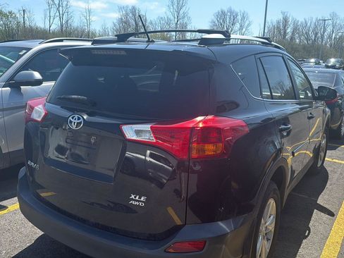 Used 2013 Toyota RAV4 XLE AWD/4WD image 3