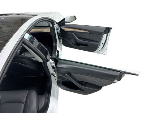 Certified 2023 Tesla Model 3 Standard Range RWD image 12