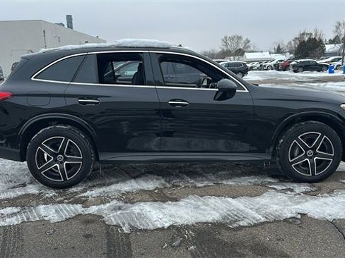 Certified 2025 Mercedes-Benz GLC 300 4MATIC image 3