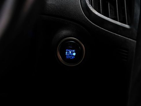 Used 2013 Hyundai Genesis 3.8 image 19