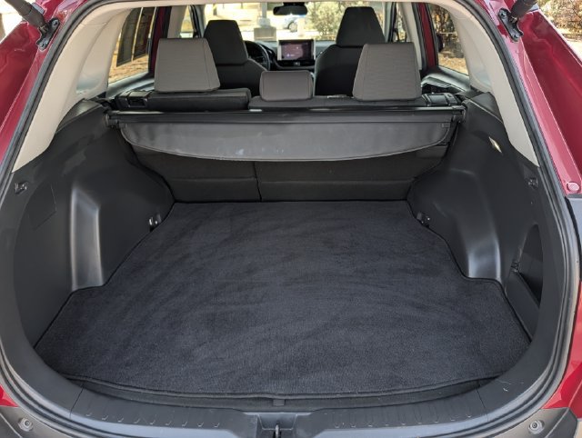 Used 2024 Toyota RAV4 XLE w/ Convenience Package FWD image 28