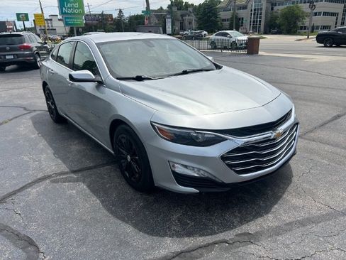 Used 2021 Chevrolet Malibu LT FWD image 7