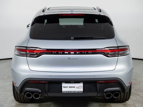 New 2026 Porsche Macan Base image 30