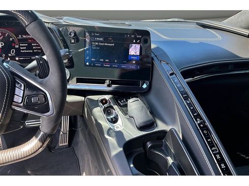 Used 2024 Chevrolet Corvette Z06 RWD image 8