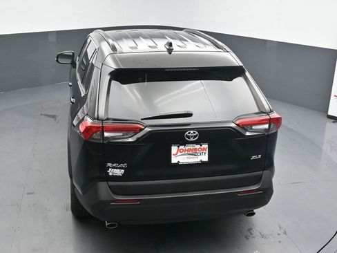 Used 2023 Toyota RAV4 XLE FWD image 32