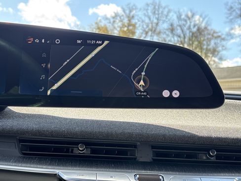 Used 2024 Lucid Air Touring AWD/4WD image 4