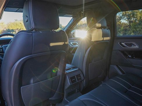 Used 2023 Land Rover Range Rover Velar R-Dynamic S image 28