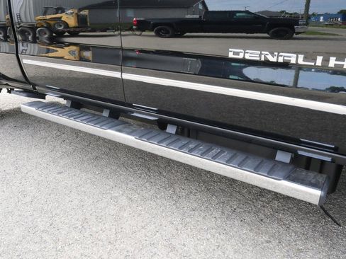 Used 2015 GMC Sierra 3500 Denali image 37