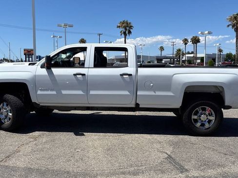 Used 2018 Chevrolet Silverado 2500 W/T w/ WT Convenience Package AWD/4WD image 6