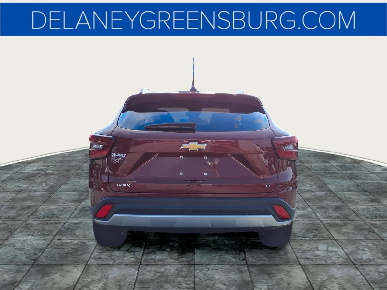 Used 2024 Chevrolet Trax LT w/ LT Convenience Package FWD image 4