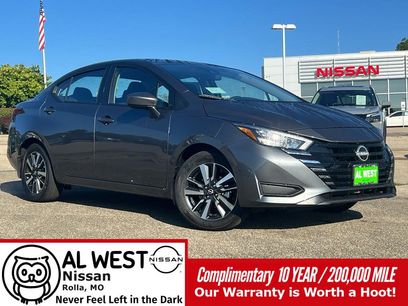 New 2025 Nissan Versa SV w/ Trunk Package
