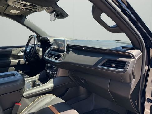 Used 2023 GMC Yukon AT4 w/ AT4 Premium Package image 15