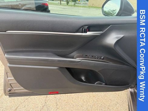 Used 2024 Toyota Camry SE w/ Convenience Package FWD image 18
