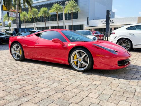 Used 2011 Ferrari 458 Italia Coupe RWD image 9