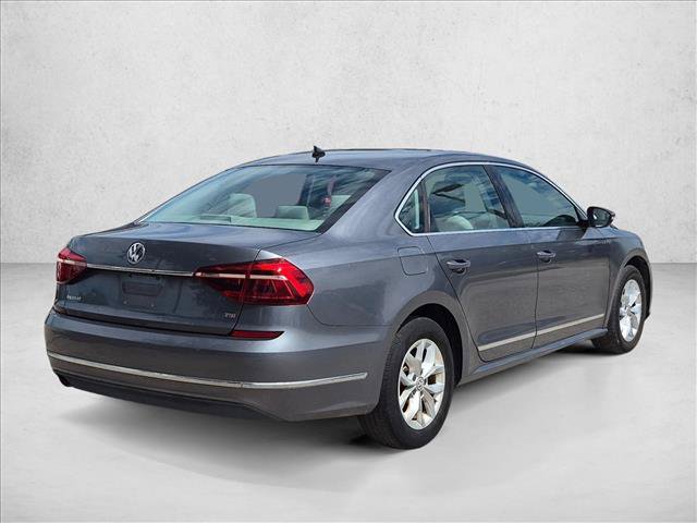 Used 2017 Volkswagen Passat 1.8T S FWD image 5