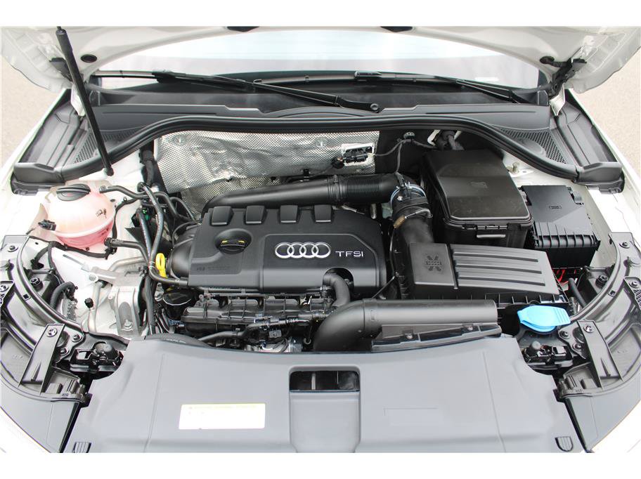 Used 2018 Audi Q3 2.0T Premium AWD/4WD image 39
