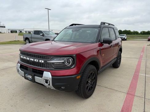 Used 2025 Ford Bronco Sport Badlands AWD/4WD image 7