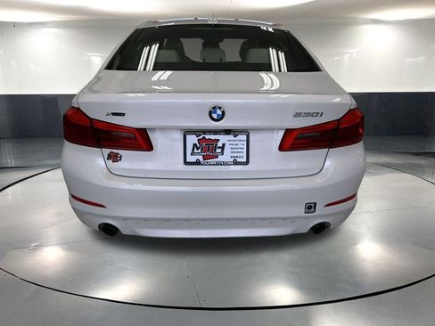 Used 2017 BMW 530i xDrive image 7