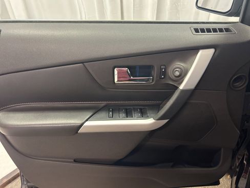 Used 2011 Ford Edge Limited w/ 302A Rapid Spec Order Code image 4