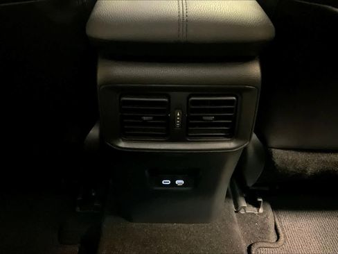 Used 2023 Toyota RAV4 Limited image 33