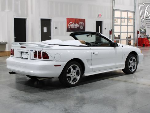 Used 1996 Ford Mustang Cobra image 8