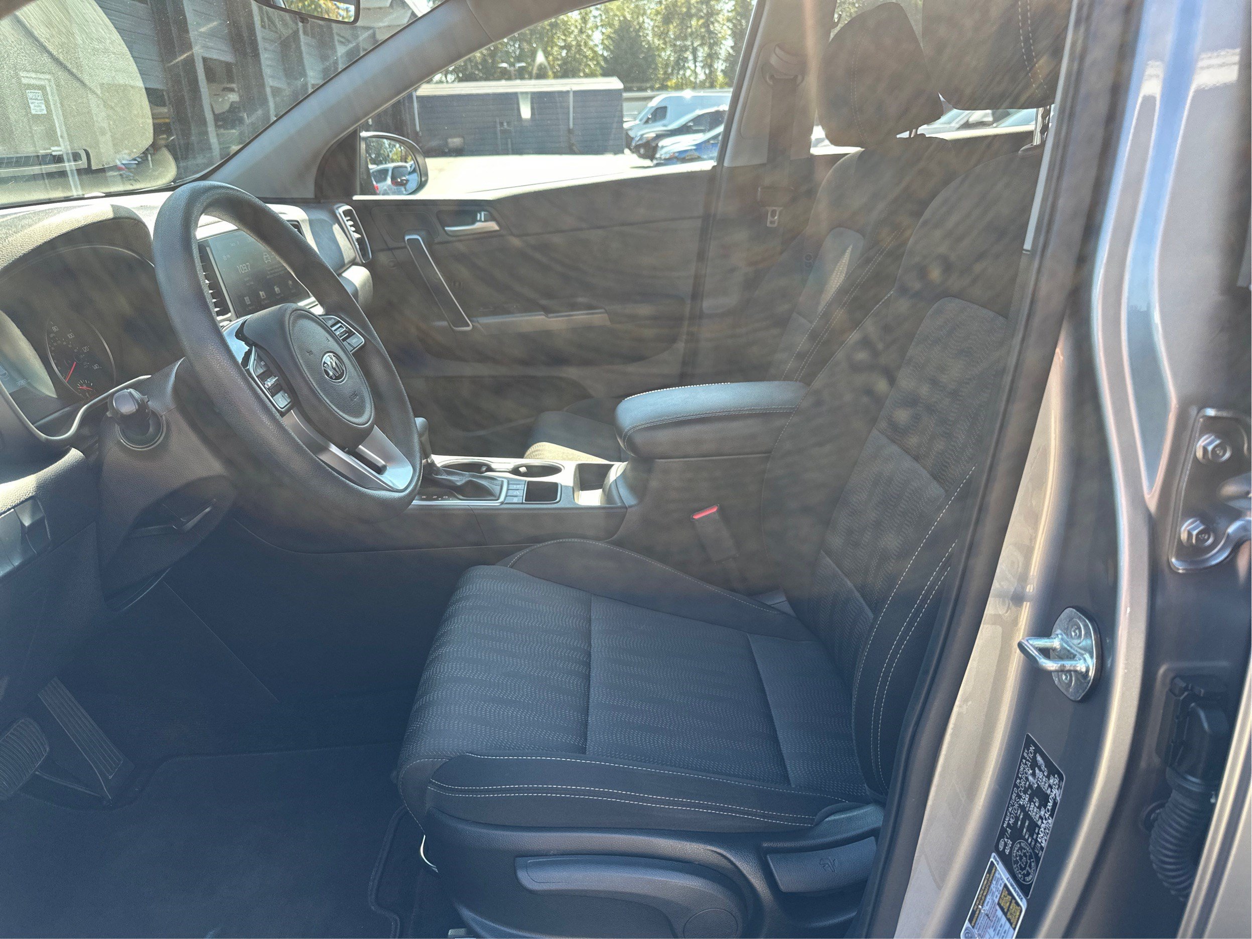 Used 2021 Kia Sportage LX AWD/4WD image 9