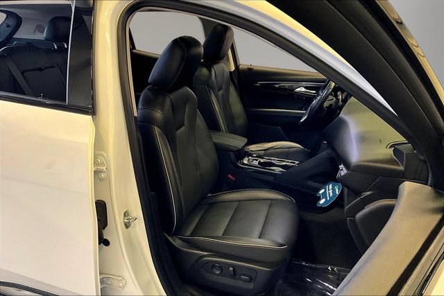 Used 2021 Buick Envision Essence w/ Technology Package I AWD/4WD image 29
